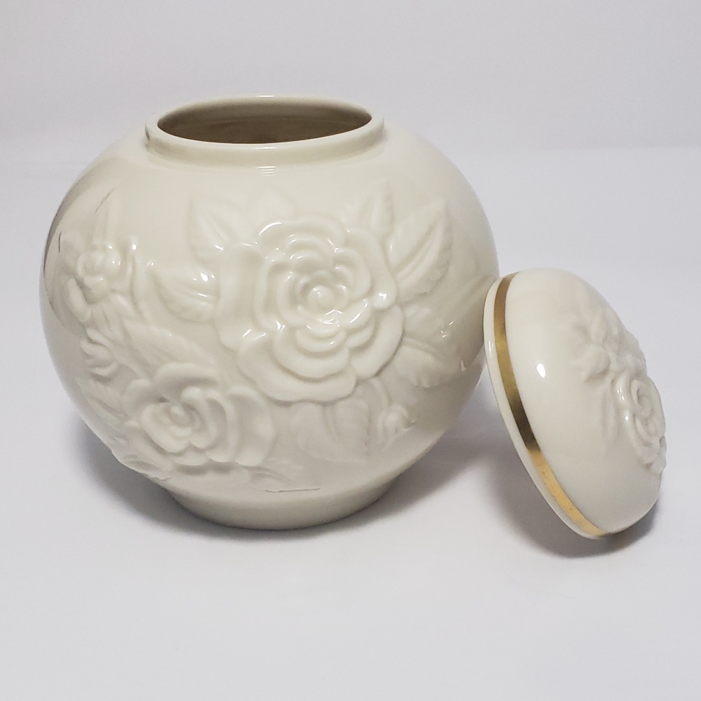 Lenox China Rose Blossom Ivory 24K‎ Gold Ginger Jar With Lid Made in USA